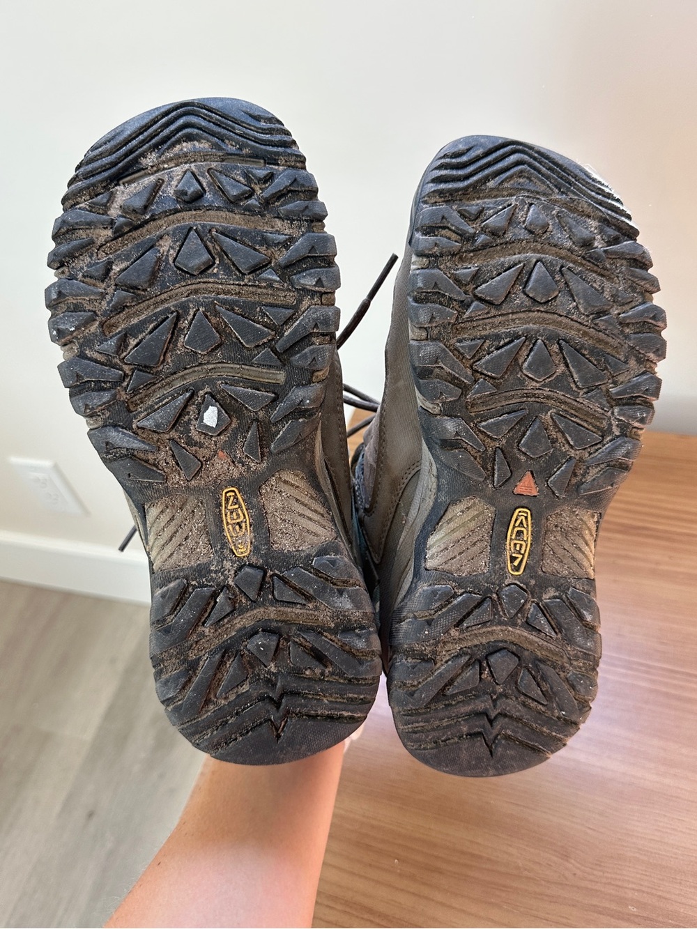 KEEN Women’s Targhee Waterproof Hiking Boot - Picture 8 of 8